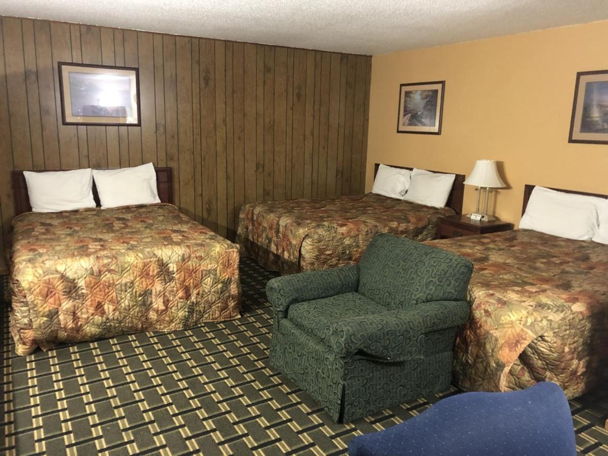 Big 12 Motel Broken Bow Eksteriør billede