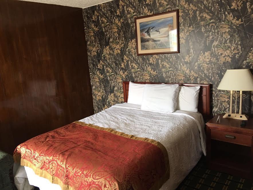Big 12 Motel Broken Bow Eksteriør billede